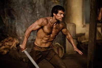 Henry Cavill over zijn fitness-geheim (en het zijn geen gewichten)