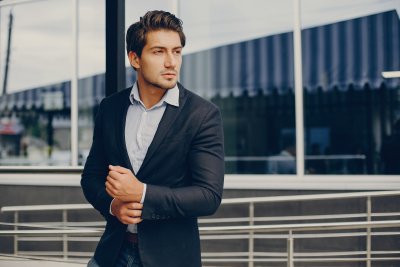 Drie stijlen herenpakken die iedere man in de kast moet hebben